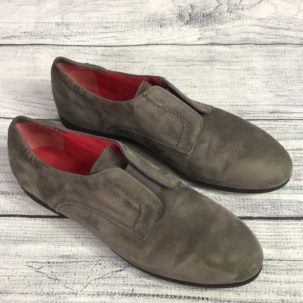 PAS DE ROUGE-Gray Suede Shoes